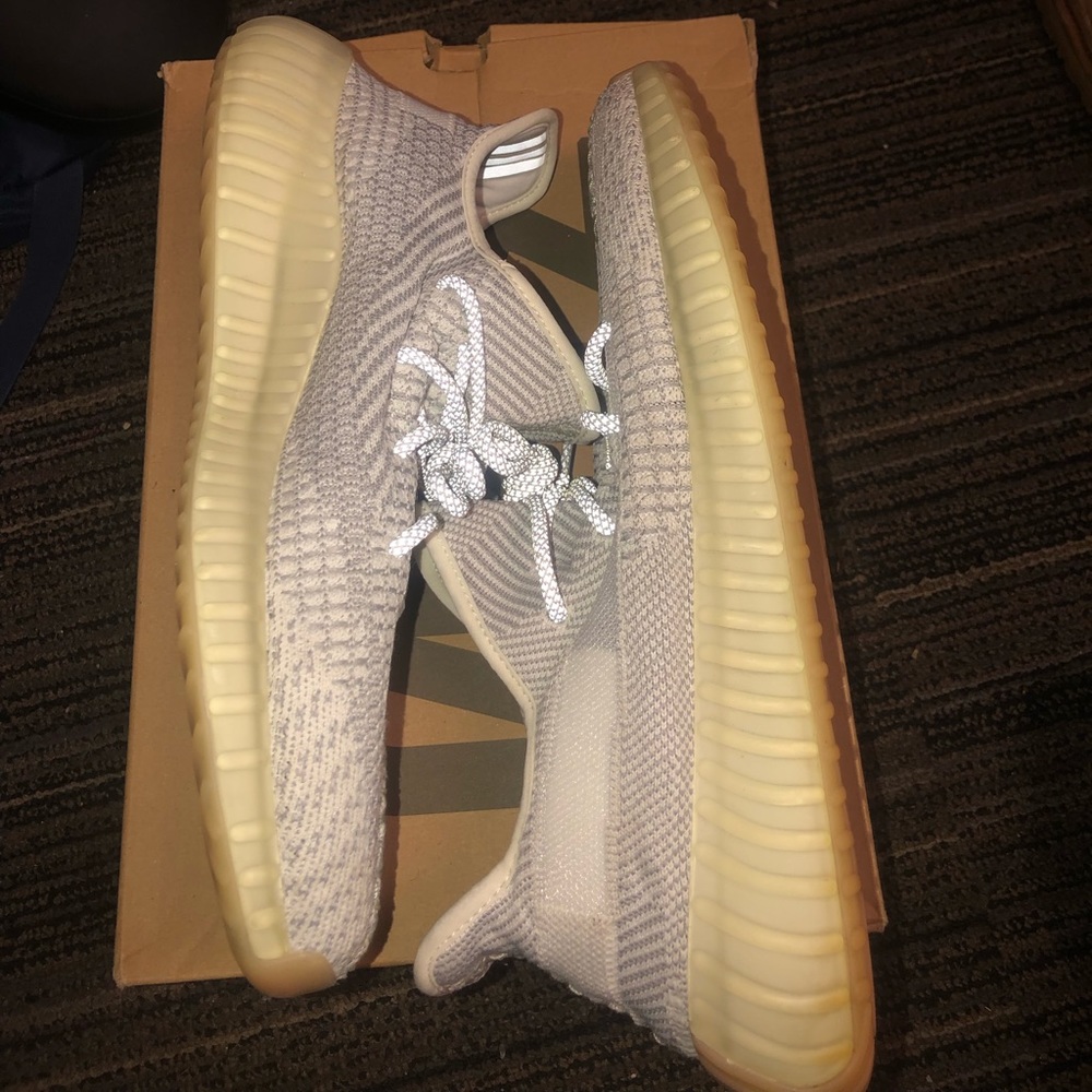(SOLD)Yeezy 350 v2